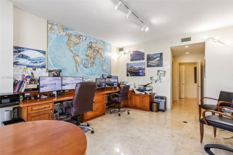 Copropriété à vendre à Miami Beach, Floride: 3 chambres, 247.12 m2 № 1945444 - photo 28