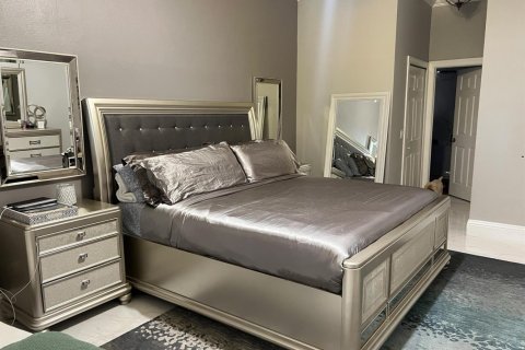 Villa ou maison à vendre à St. Lucie, Floride: 4 chambres, 222.22 m2 № 2378414 - photo 21