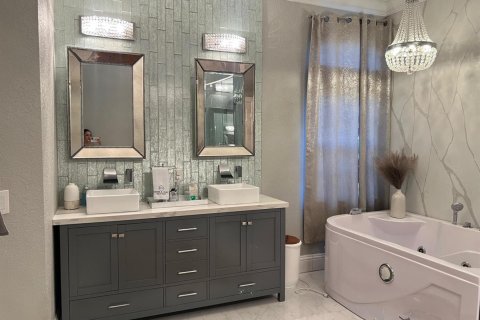 Villa ou maison à vendre à St. Lucie, Floride: 4 chambres, 222.22 m2 № 2378414 - photo 22