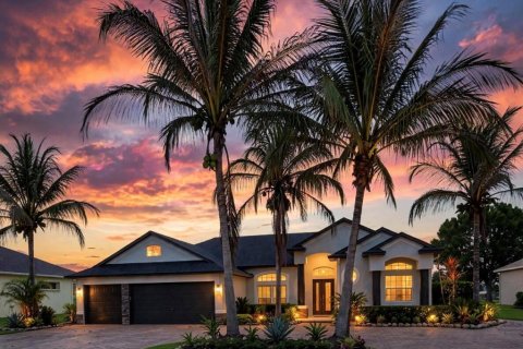Villa ou maison à vendre à St. Lucie, Floride: 4 chambres, 222.22 m2 № 2378414 - photo 2