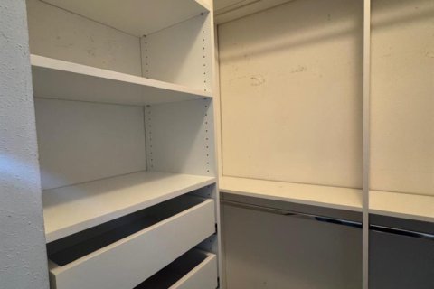 Villa ou maison à vendre à St. Lucie, Floride: 4 chambres, 222.22 m2 № 2378414 - photo 24
