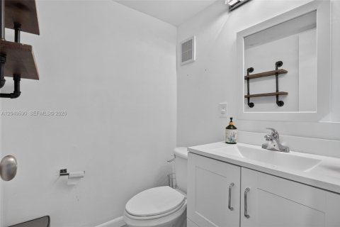 Adosado en alquiler en Weston, Florida, 3 dormitorios, 181.16 m2 № 2262697 - foto 10