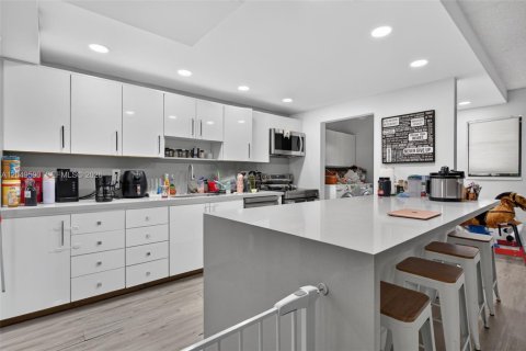 Adosado en alquiler en Weston, Florida, 3 dormitorios, 181.16 m2 № 2262697 - foto 18