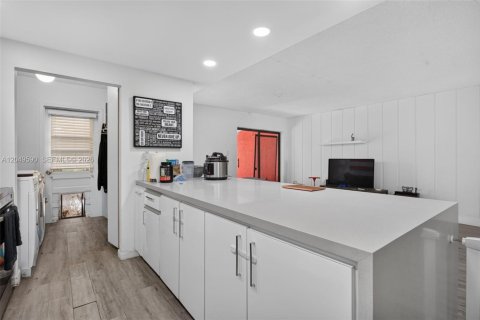 Adosado en alquiler en Weston, Florida, 3 dormitorios, 181.16 m2 № 2262697 - foto 20