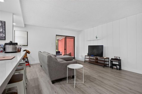 Adosado en alquiler en Weston, Florida, 3 dormitorios, 181.16 m2 № 2262697 - foto 16