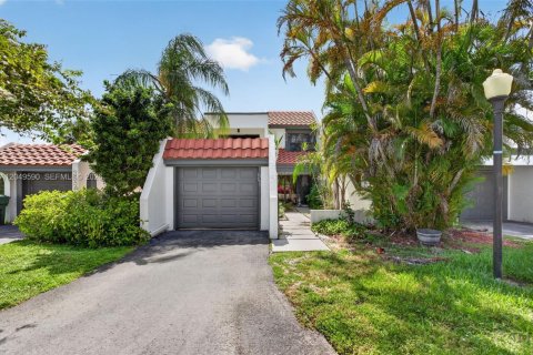 Adosado en alquiler en Weston, Florida, 3 dormitorios, 181.16 m2 № 2262697 - foto 2