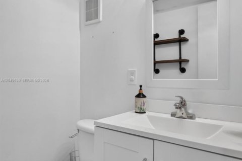 Adosado en alquiler en Weston, Florida, 3 dormitorios, 181.16 m2 № 2262697 - foto 11