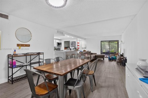 Adosado en alquiler en Weston, Florida, 3 dormitorios, 181.16 m2 № 2262697 - foto 13