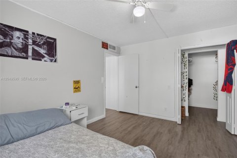 Adosado en alquiler en Weston, Florida, 3 dormitorios, 181.16 m2 № 2262697 - foto 24