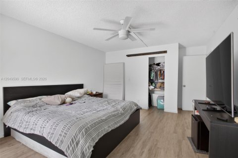 Adosado en alquiler en Weston, Florida, 3 dormitorios, 181.16 m2 № 2262697 - foto 28