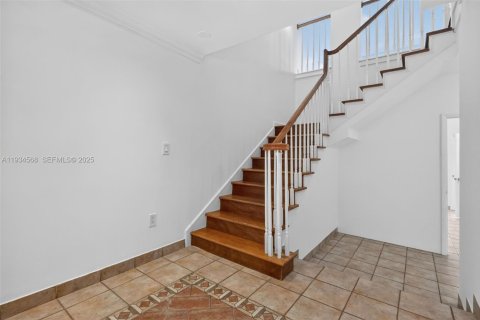 Купить таунхаус в Авентура, Флорида 4 спальни, 250.84м2, № 1992745 - фото 29