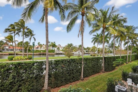 Купить таунхаус в Авентура, Флорида 4 спальни, 250.84м2, № 1992745 - фото 22