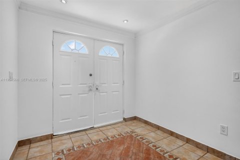 Купить таунхаус в Авентура, Флорида 4 спальни, 250.84м2, № 1992745 - фото 4