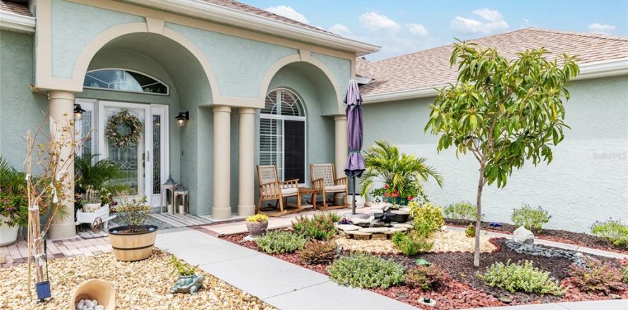 Casa en Ocala, Florida 2 dormitorios, 174.28 m2 № 1911455