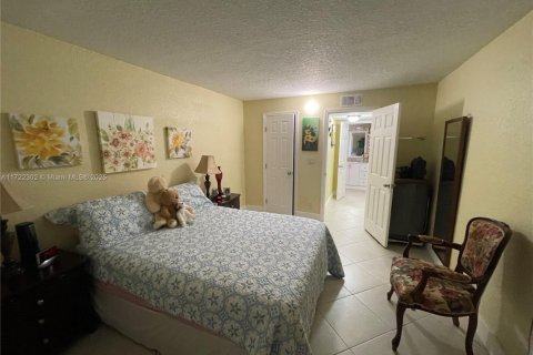 Condo in Sunrise, Florida, 1 bedroom  № 1702432 - photo 24