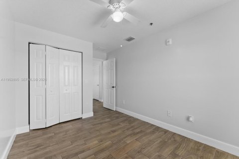 Immobilier commercial à vendre à Riviera Beach, Floride: 442.21 m2 № 1954235 - photo 10