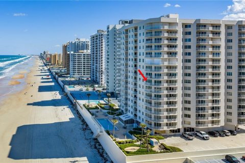 Copropriété à vendre à Daytona Beach Shores, Floride: 3 chambres, 164.99 m2 № 2228487 - photo 2
