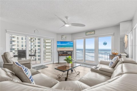 Copropriété à vendre à Daytona Beach Shores, Floride: 3 chambres, 164.99 m2 № 2228487 - photo 6