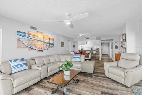 Copropriété à vendre à Daytona Beach Shores, Floride: 3 chambres, 164.99 m2 № 2228487 - photo 7