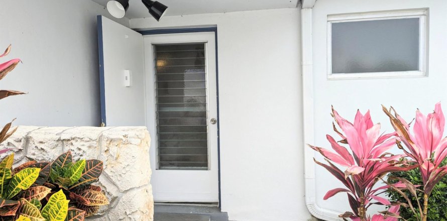 Villa ou maison à West Palm Beach, Floride 1 chambre, 61.41 m2 № 1098855
