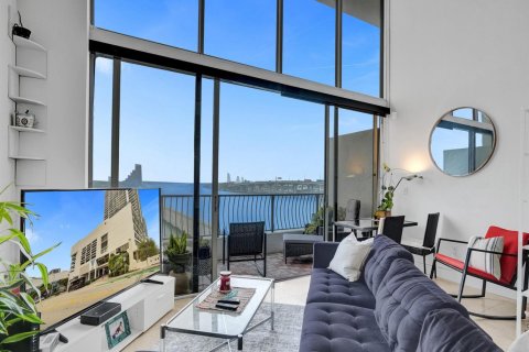 Condominio en venta en Miami, Florida, 1 dormitorio, 86.4 m2 № 2180738 - foto 4