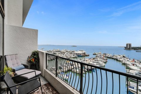 Condominio en venta en Miami, Florida, 1 dormitorio, 86.4 m2 № 2180738 - foto 3