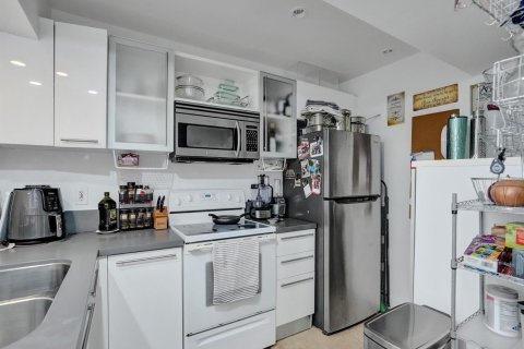 Condominio en venta en Miami, Florida, 1 dormitorio, 86.4 m2 № 2180738 - foto 7