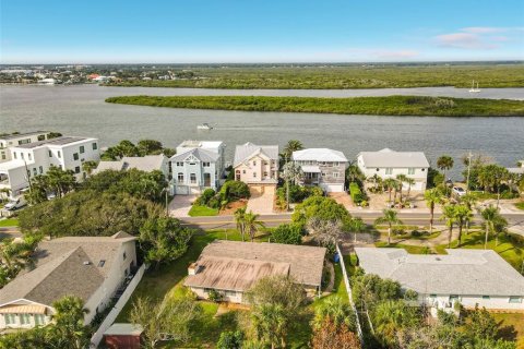 Villa ou maison à vendre à New Smyrna Beach, Floride: 3 chambres, 171.59 m2 № 2420273 - photo 15