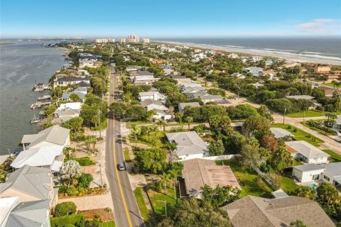 Villa ou maison à vendre à New Smyrna Beach, Floride: 3 chambres, 171.59 m2 № 2420273 - photo 16