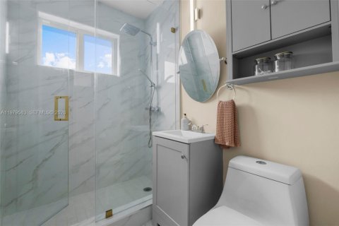 Villa ou maison à louer à Miami, Floride: 3 chambres, 97.27 m2 № 2046106 - photo 17