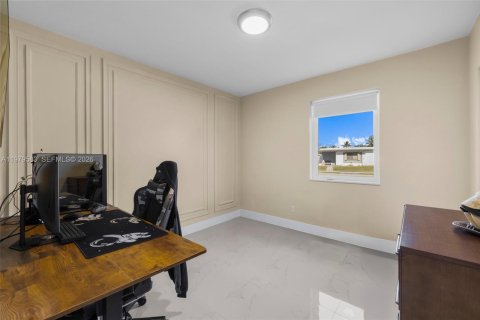 Villa ou maison à louer à Miami, Floride: 3 chambres, 97.27 m2 № 2046106 - photo 16