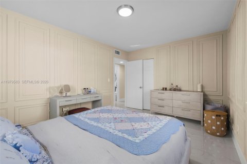 Villa ou maison à louer à Miami, Floride: 3 chambres, 97.27 m2 № 2046106 - photo 13