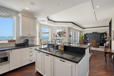 Copropriété à vendre à Sarasota, Floride: 3 chambres, 243.4 m2 № 1687212 - photo 21