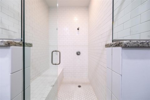 Touwnhouse à vendre à Winter Haven, Floride: 2 chambres, 152.36 m2 № 2195105 - photo 19