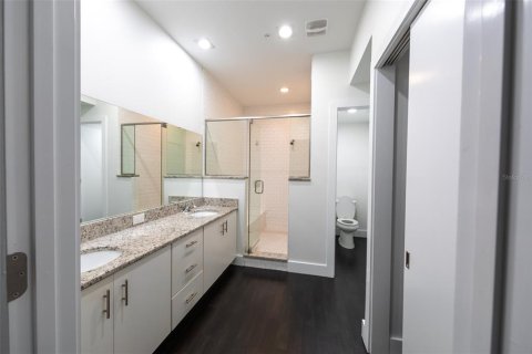 Touwnhouse à vendre à Winter Haven, Floride: 2 chambres, 152.36 m2 № 2195105 - photo 18