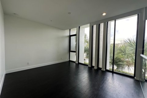 Touwnhouse à vendre à Winter Haven, Floride: 2 chambres, 152.36 m2 № 2195105 - photo 16