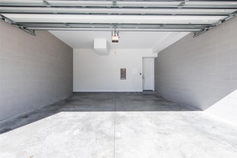 Touwnhouse à vendre à Winter Haven, Floride: 2 chambres, 152.36 m2 № 2195105 - photo 24