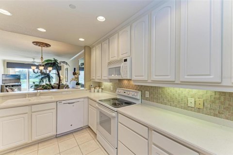 Купить кондоминиум в Лейквуд Ранч, Флорида 7 комнат, 132.94м2, № 1765756 - фото 25