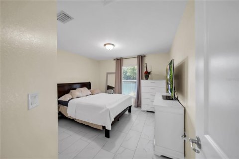 Villa ou maison à vendre à Cape Coral, Floride: 4 chambres, 163.23 m2 № 2415326 - photo 26
