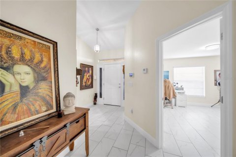 Villa ou maison à vendre à Cape Coral, Floride: 4 chambres, 163.23 m2 № 2415326 - photo 6