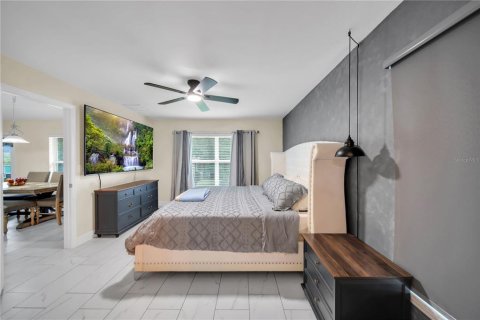 Villa ou maison à vendre à Cape Coral, Floride: 4 chambres, 163.23 m2 № 2415326 - photo 20