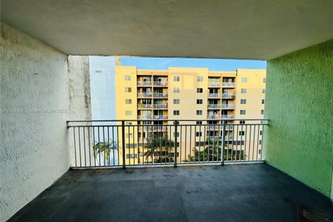 Condominio en venta en Miami, Florida, 2 dormitorios, 73.76 m2 № 1839138 - foto 19