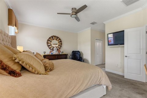 House in Davenport, Florida 5 bedrooms, 449.46 sq.m. № 1806628 - photo 16
