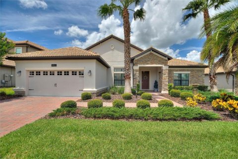 House in Davenport, Florida 5 bedrooms, 449.46 sq.m. № 1806628 - photo 3