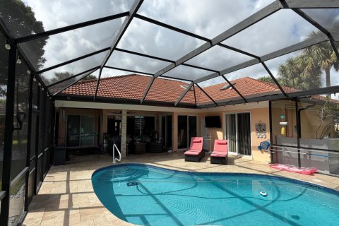 House in Palm Beach Gardens, Florida 4 bedrooms, 192.59 sq.m. № 2243154 - photo 18