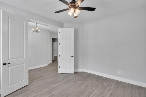House in Lakeland, Florida 3 bedrooms, 183.48 sq.m. № 1815718 - photo 15