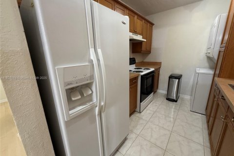 Casa en venta en Miami Gardens, Florida, 3 dormitorios, 120.96 m2 № 1802828 - foto 9