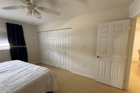 Casa en venta en Miami Gardens, Florida, 3 dormitorios, 120.96 m2 № 1802828 - foto 15