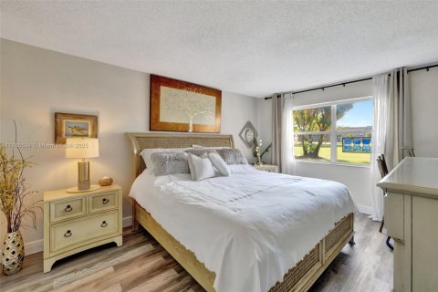 Condo in Sunrise, Florida, 1 bedroom  № 1715800 - photo 25