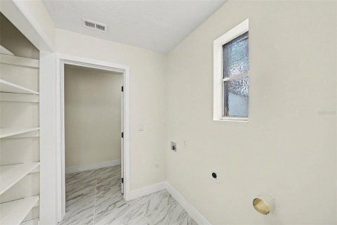 Casa en venta en Tampa, Florida, 3 dormitorios, 147.81 m2 № 2345187 - foto 20